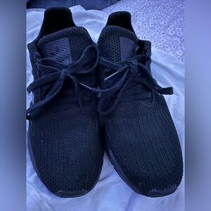 Adidas men’s SWIFT RUN 1.0 SHOES size 7